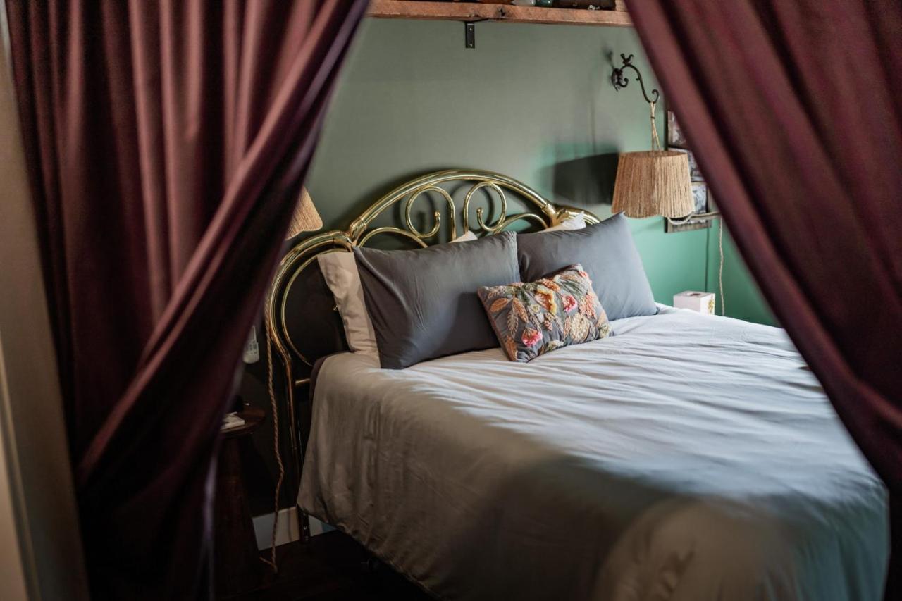 The Atrium - A Boutique Hotel - Suite 15 Perryville Exterior photo